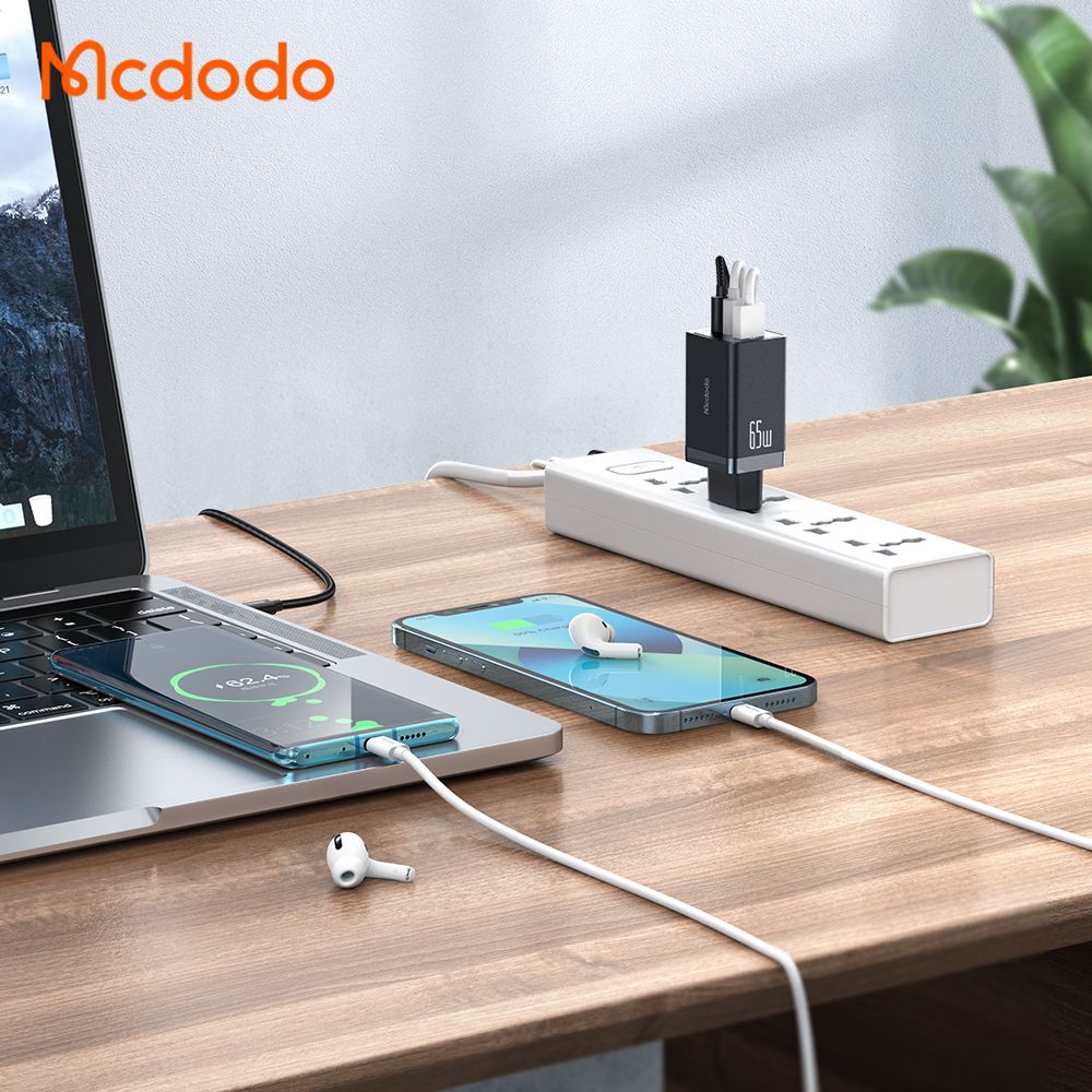 Mcdodo 65w GaN 5 Mini Fast Charger Tri Port + 2m USB-C Cable