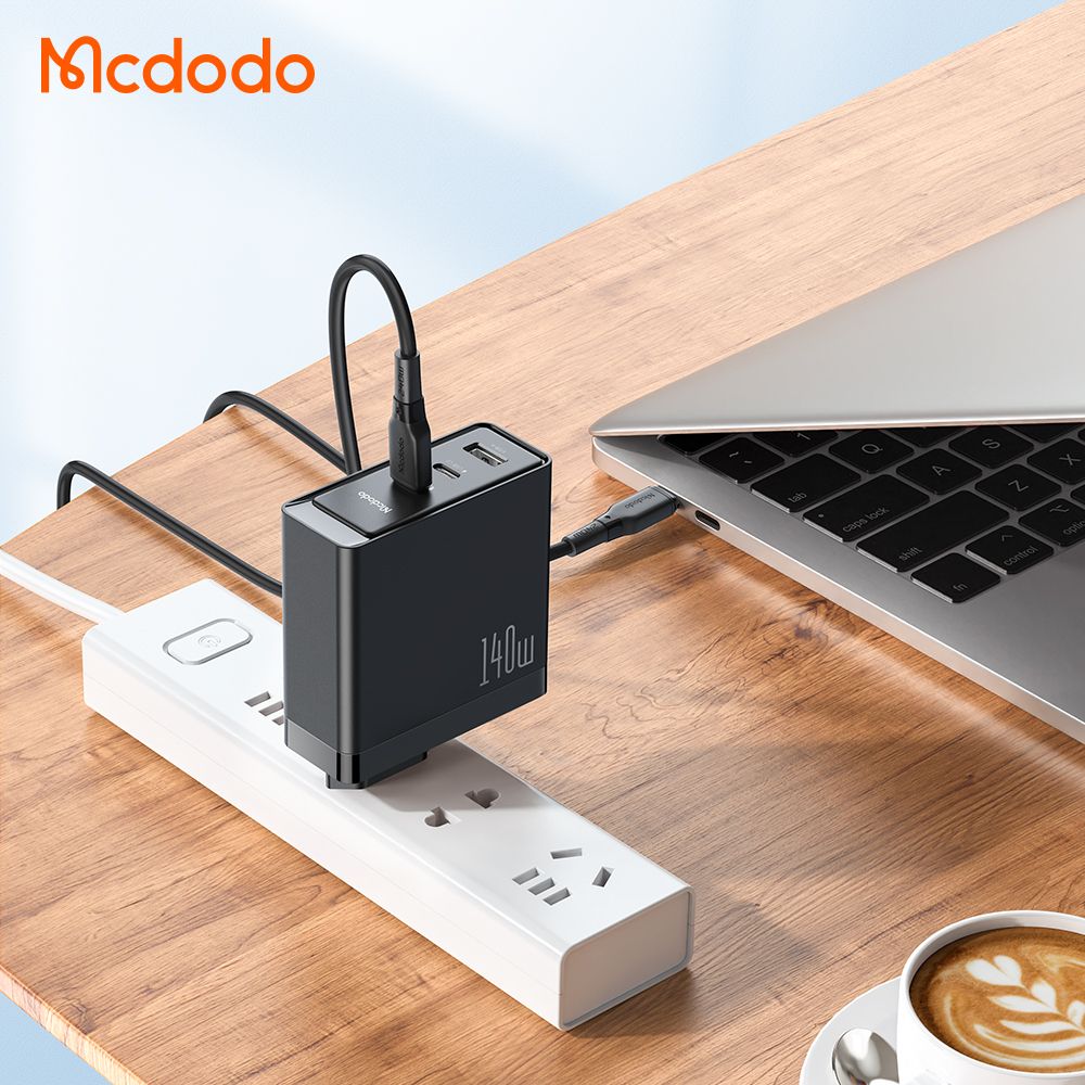 Mcdodo 140w Gan PD3.1 Ultra Fast Charger Tri Port