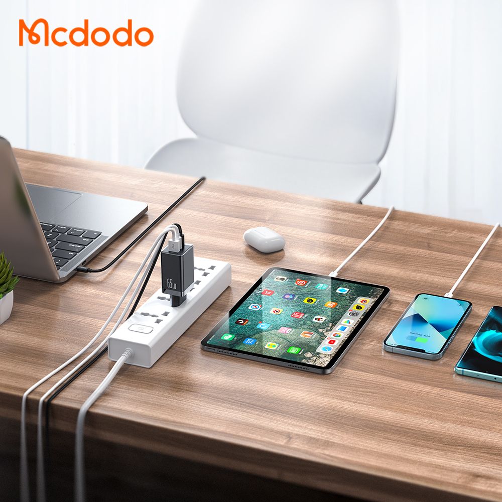 Mcdodo 65w GaN 5 Mini Fast Charger Tri Port + 2m USB-C Cable